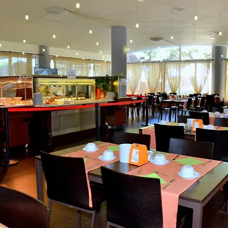 Stunning Flat With Terrace Overlooking The Sea *