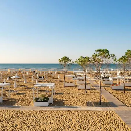 Stunning Flat With Terrace Overlooking The Sea * Bibione